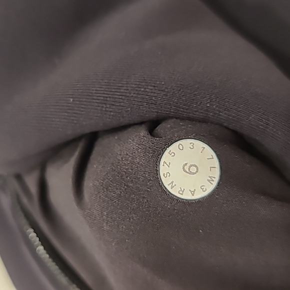 COPY - Lululemon cropped hoodie - Picture 8 of 8